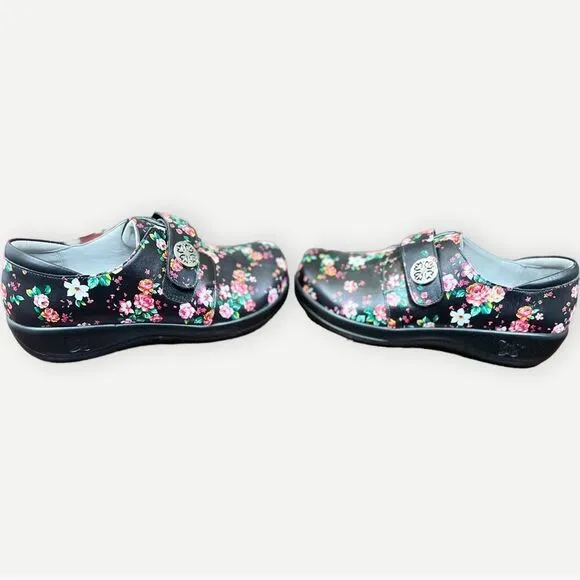 NWT Alegria Joleen Floral Blossom Clog Shoes. Size 39. Wide Insoles.