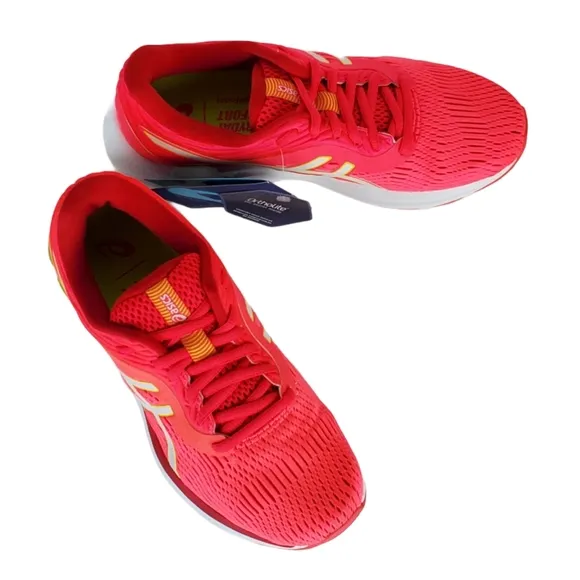 NWT Asics gel pulse 11 running shoes sneakers pink