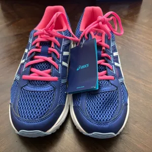 NWT ASICS (Unisex Big kid) Gel Contend 4 GS Running Shoes(size 7)