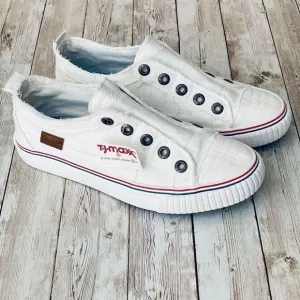 NWT Blowfish Malibu 7.5 White Distressed Blue No shoelace Memory foam Sneakers