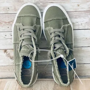 NWT Gorgeous Blowfish Malibu 7.5 Olive Green Sherpa Lined Memory foam Sneakers