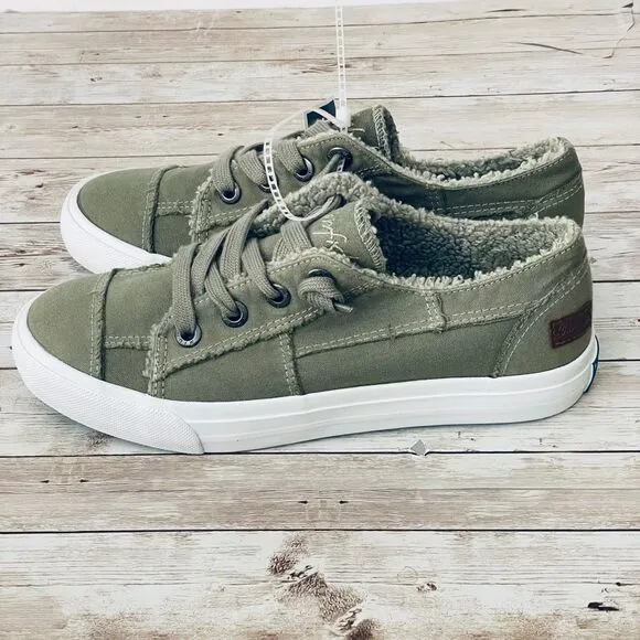 NWT Gorgeous Blowfish Malibu 7.5 Olive Green Sherpa Lined Memory foam Sneakers