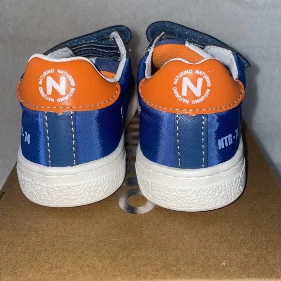 NWT NATURINO PINN Sneaker in Azure-White-Orange