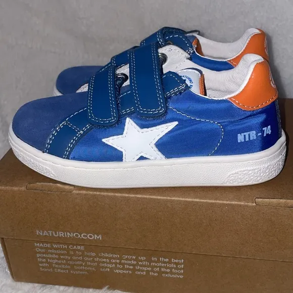 NWT NATURINO PINN Sneaker in Azure-White-Orange
