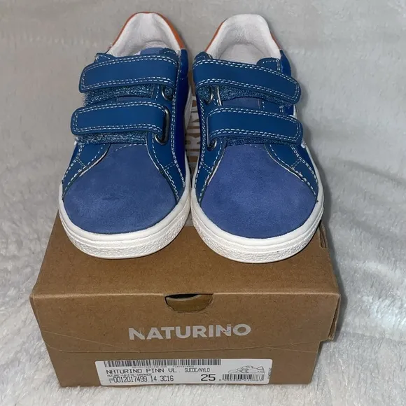 NWT NATURINO PINN Sneaker in Azure-White-Orange