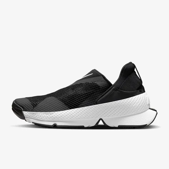 NWT NIKE Go FlyEase Easy On/Off Shoes Black Sz 6