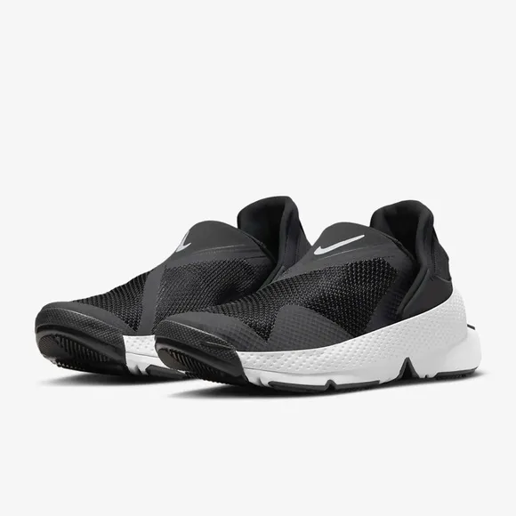 NWT NIKE Go FlyEase Easy On/Off Shoes Black Sz 6