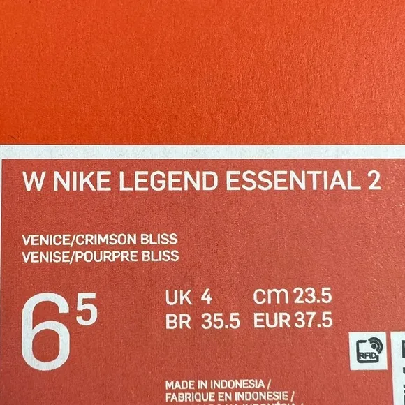 NWT Nike Legend Essential 2 Women’s Shoes