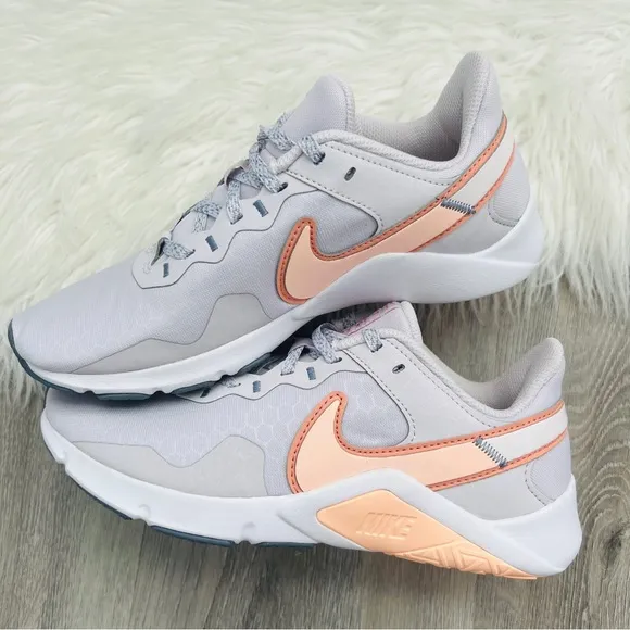 NWT Nike Legend Essential 2 Women’s Shoes
