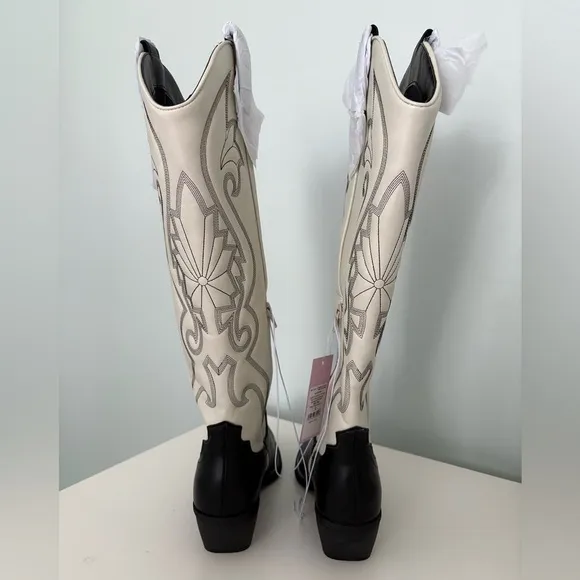 NWT Wild Fable Tall Kenzi western cowboy boots White, 8 w/ Memory Foam Insole