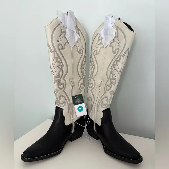 NWT Wild Fable Tall Kenzi western cowboy boots White, 8 w/ Memory Foam Insole