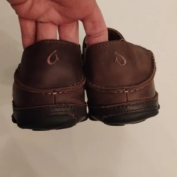 OluKai Moloa Hula men's brown leathre slip-on loafers