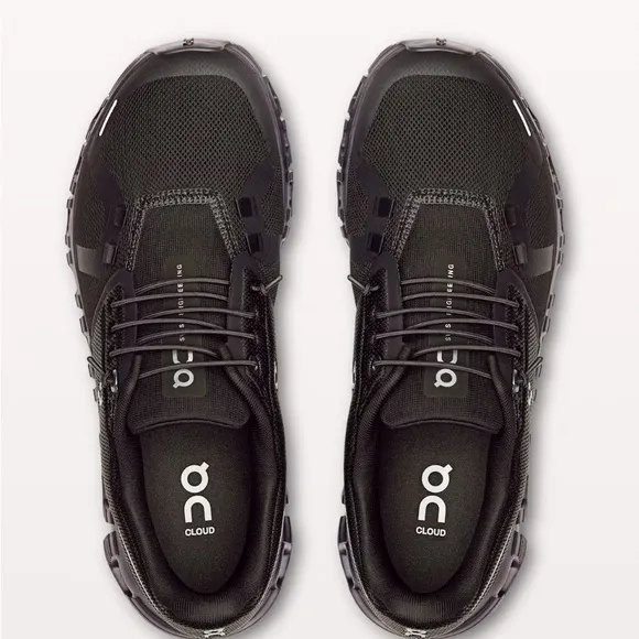 On Cloud 6 Women’s Various Sizes Running-Walking Shoe Black• Brand New In Box•