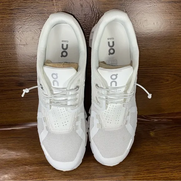 On Cloud Cloud 5 women’s shoe size 10.5