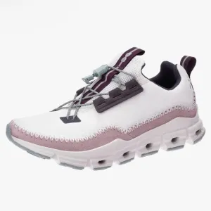 On Cloud cloudaway shoes! Size W10