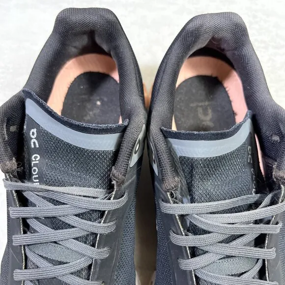 On Cloud Cloudflow Running Shoes - Women's Size 9