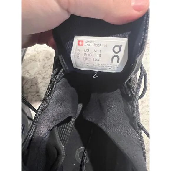 On Cloud Cloudnova Running Mens Shoes - Size 11