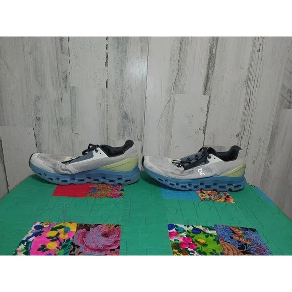 On Cloud Cloudstratus Men's Running Shoes Size 11