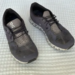 On Cloud Cloudswift Running Shoes Women 7.5