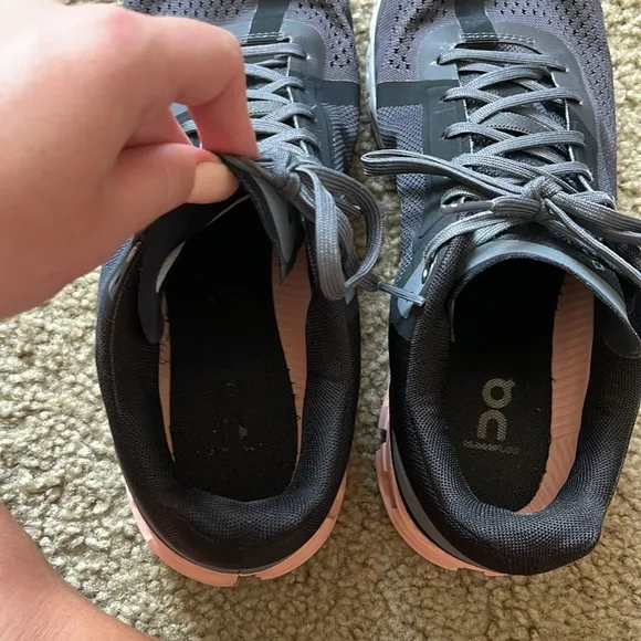 ON cloud flow women’s shoes