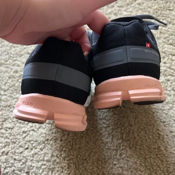 ON cloud flow women’s shoes