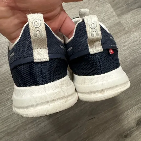 On Cloud Play Shoes  Size 1