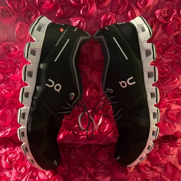 On Cloud Running Shoe - Women's