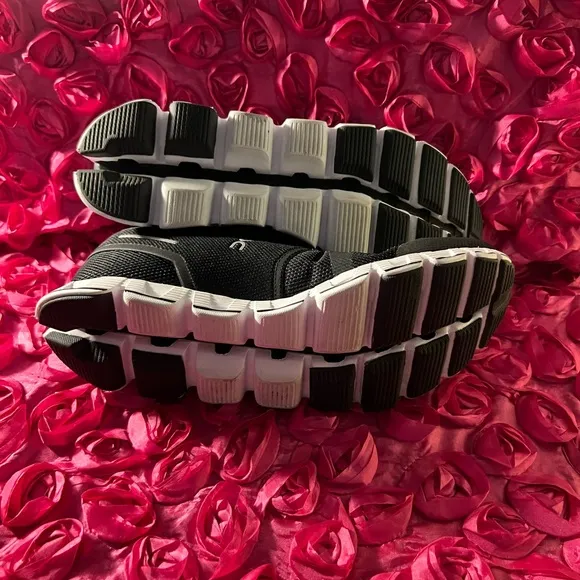 On Cloud Running Shoe - Women's