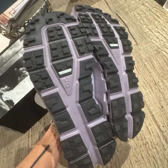 On Cloud Ultra Shoes in Lavender.
