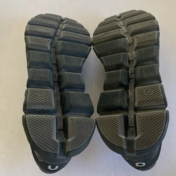 On Cloud X Running Men's Black Athletic Shoes Size 11.5”