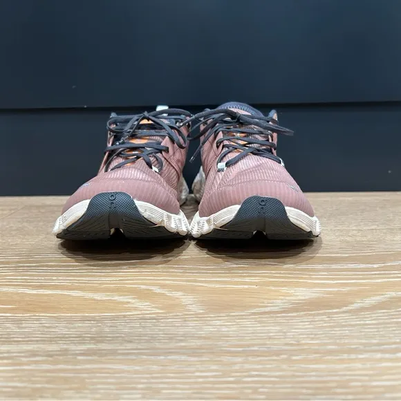 On Cloud X Shift women’s size 9