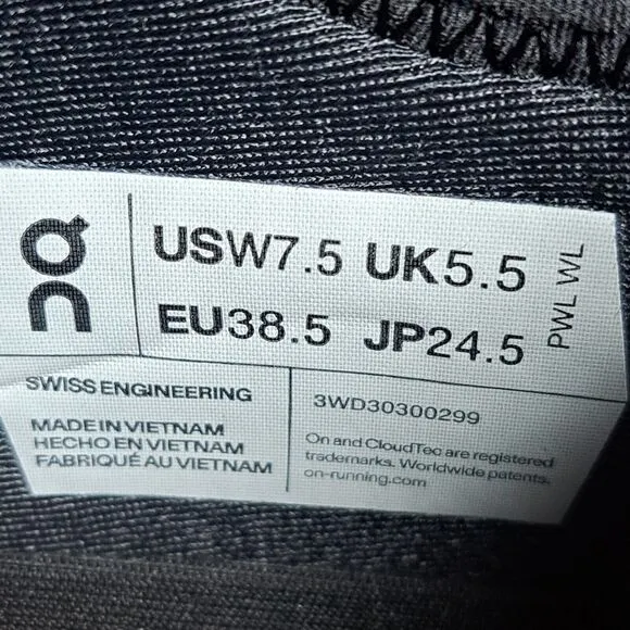 On Cloud X3 AD Running Shoes Women's Sz 7.5 Black White (VGC)