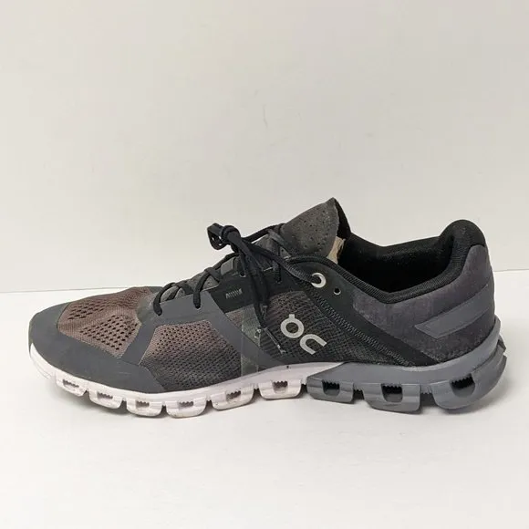 On Cloudflow Running Shoes, Black, Men's 10 M