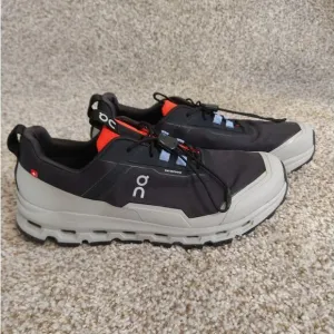 On Cloudhero Waterproof Youth 6.5 Shoes Magnet Fog Trail Runner