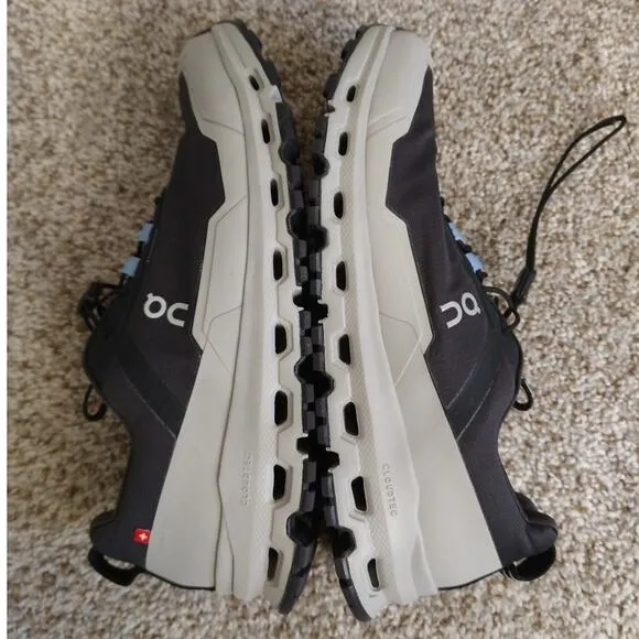 On Cloudhero Waterproof Youth 6.5 Shoes Magnet Fog Trail Runner