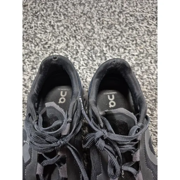 On Cloudmonster Women's Size 9.5 Black Running Shoes
