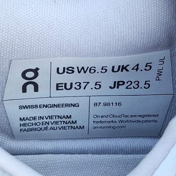 ON CLOUDRIFT - Womens Sneakers - SIZE 6.5