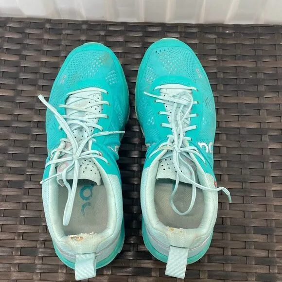 On cloud sneakers, women’s size 8
