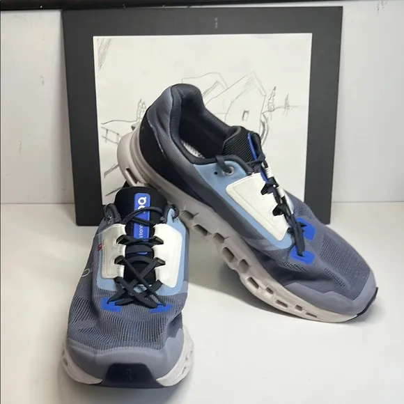On Cloudstratus  Men’s Running Shoes US Size 12.5