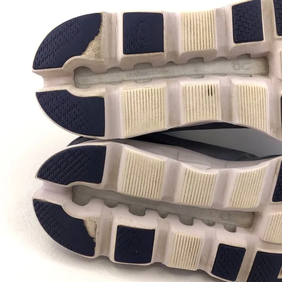 On Cloudstratus Road Running Shoes 9.5