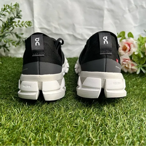 On Cloudswift 3 Running Color: All Black Shoe women size 6 gently used