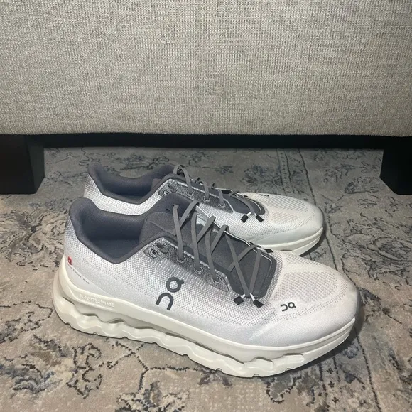 On Cloudtilt Men’s Running Shoes