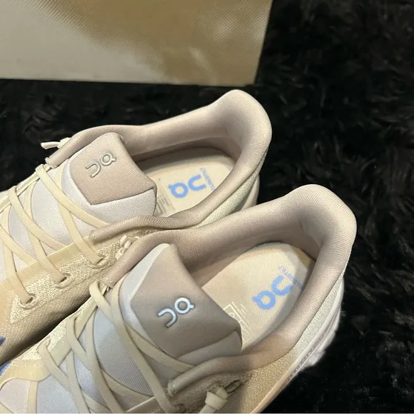 ON CLOUDTILT sand lavender athletic training running lace up shoes sneakers sz9