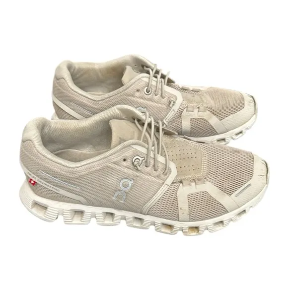 ON Running Beige Athletic Shoes sz 6