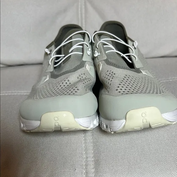 On Running Cloud 5 Coast Mens Running Shoes Green New Condition