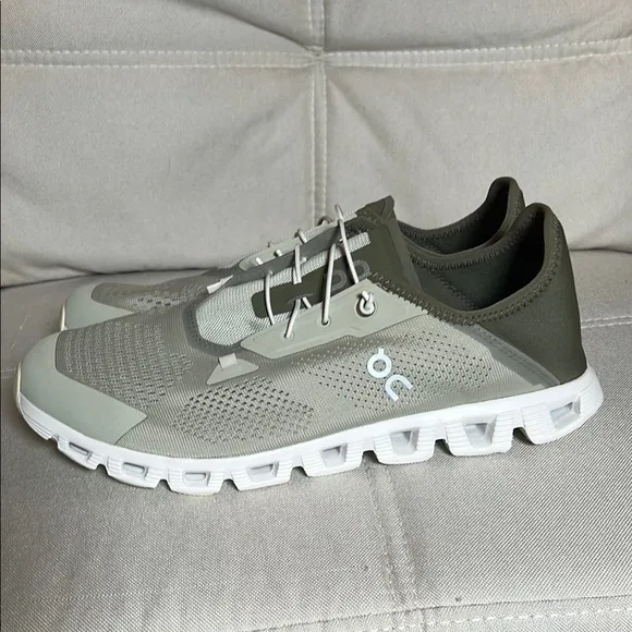 On Running Cloud 5 Coast Mens Running Shoes Green New Condition