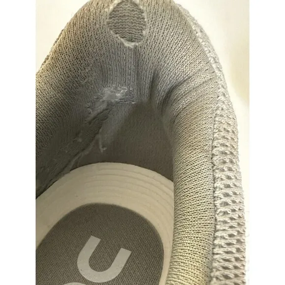 On Running Cloud Helion Womens Size 9 Gray White Running Shoes Cloudtec Swiss