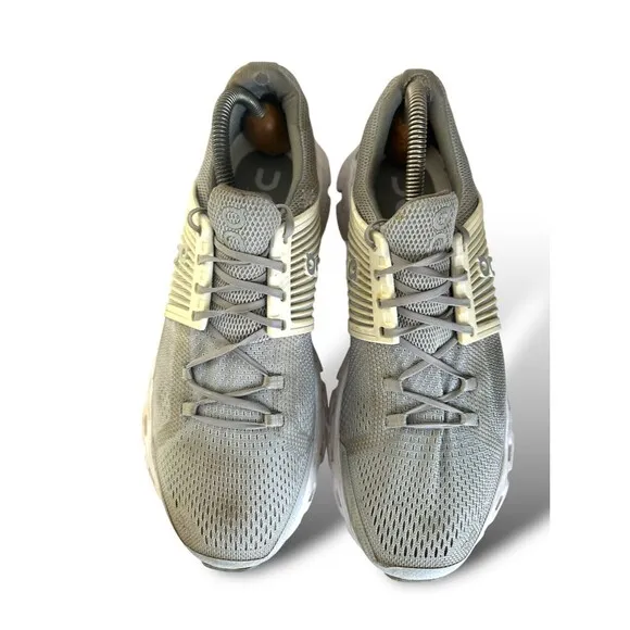 On Running Cloud Helion Womens Size 9 Gray White Running Shoes Cloudtec Swiss
