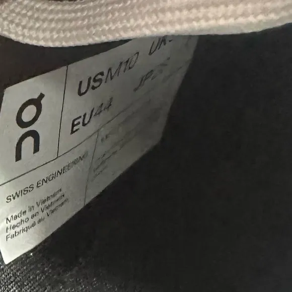On Running Cloudpulse Running Shoes Wolf Black Size 10 Men's