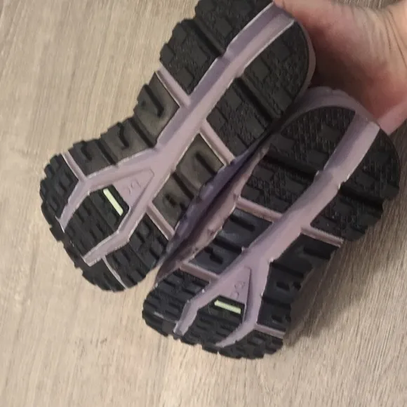 On running heather iron  cloud ultra 2 trail running shoes size 6.5